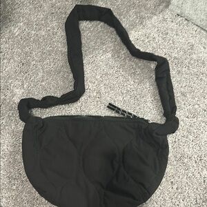 Street Level Quilted Shoulder Bag